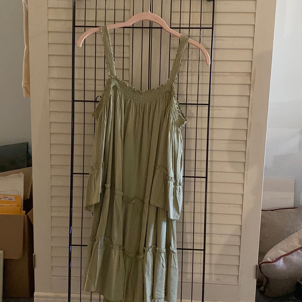 Forever 21 open shoulder summer dress